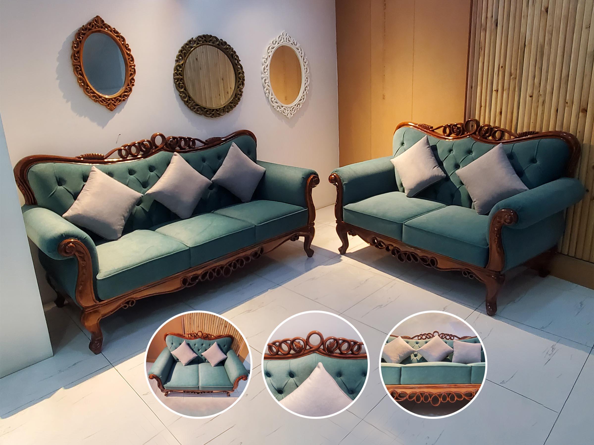 Shiny Royal Sofa